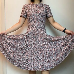 SHORT SLEEVE FLORAL MIDI DRESS